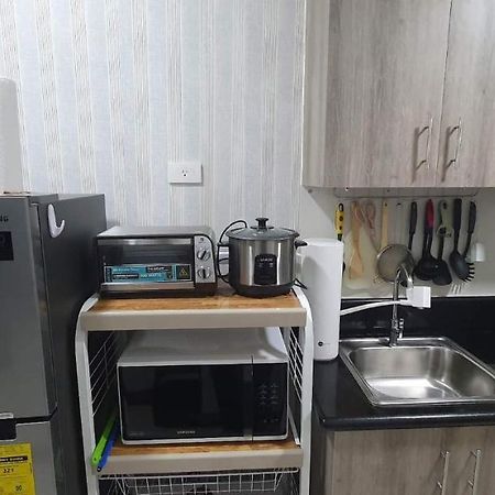 Schoenes Apartment Mit Pool-Nutzung Manila Ngoại thất bức ảnh