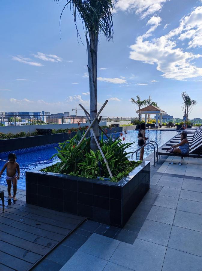 Schoenes Apartment Mit Pool-Nutzung Manila Ngoại thất bức ảnh