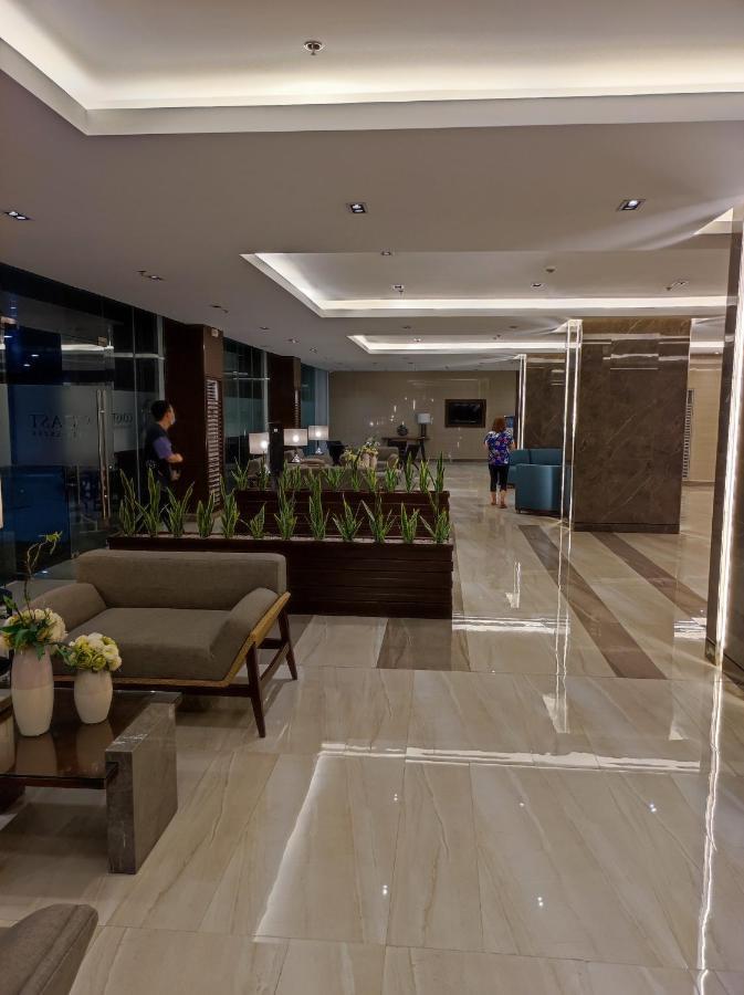 Schoenes Apartment Mit Pool-Nutzung Manila Ngoại thất bức ảnh