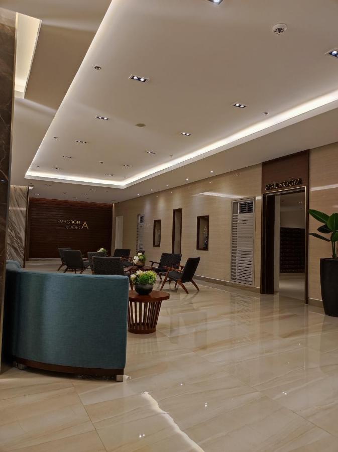 Schoenes Apartment Mit Pool-Nutzung Manila Ngoại thất bức ảnh