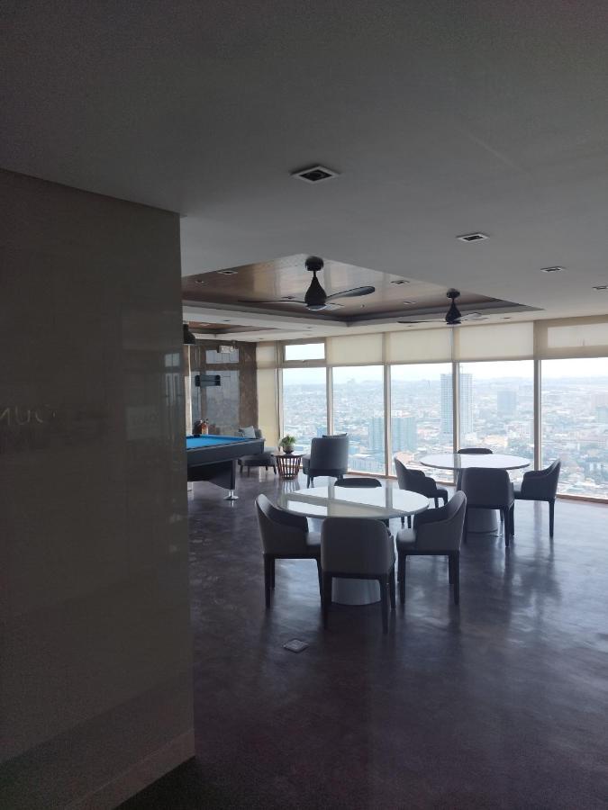 Schoenes Apartment Mit Pool-Nutzung Manila Ngoại thất bức ảnh